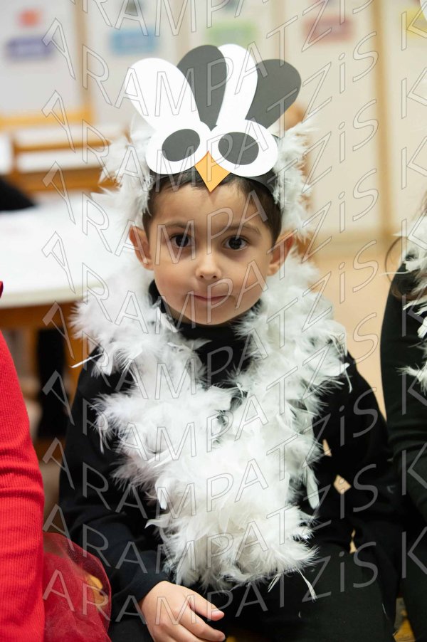 2024-12-19-MELOMAKARON-00060