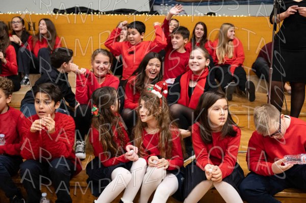 24-12-10-Christmas-APTh-00164