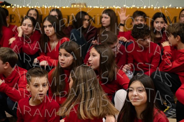 24-12-10-Christmas-APTh-00185