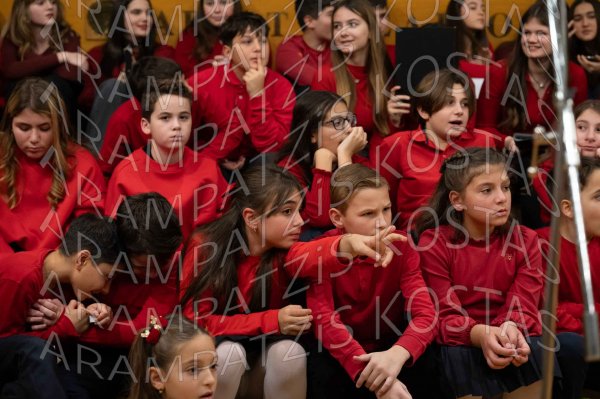 24-12-10-Christmas-APTh-00210