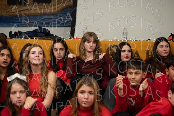 24-12-10-Christmas-APTh-00221