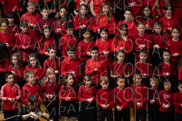 24-12-10-Christmas-APTh-00316