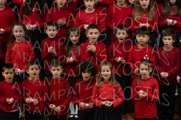 24-12-10-Christmas-APTh-00349