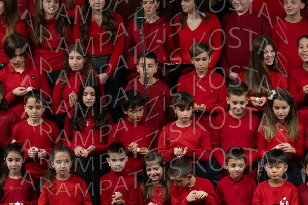 24-12-10-Christmas-APTh-00361