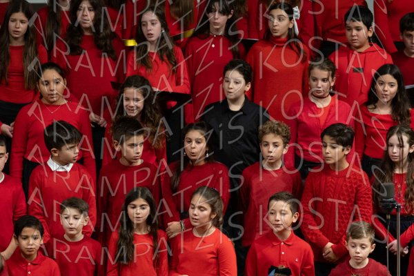 24-12-10-Christmas-APTh-00366