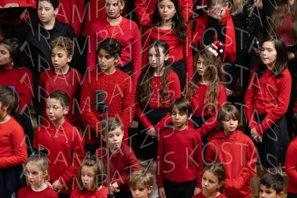 24-12-10-Christmas-APTh-00391