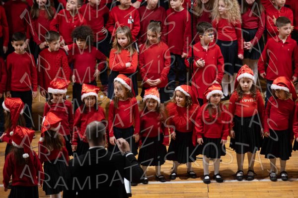24-12-10-Christmas-APTh-00418