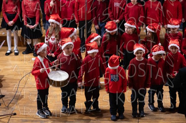 24-12-10-Christmas-APTh-00426