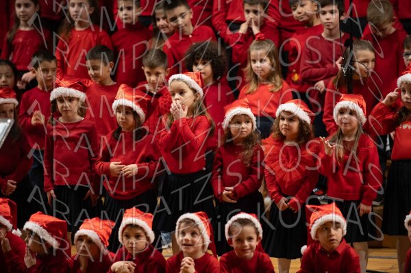 24-12-10-Christmas-APTh-00450