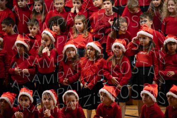24-12-10-Christmas-APTh-00451
