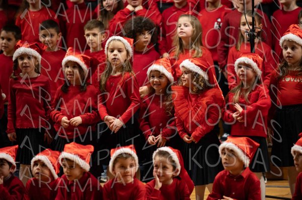 24-12-10-Christmas-APTh-00465
