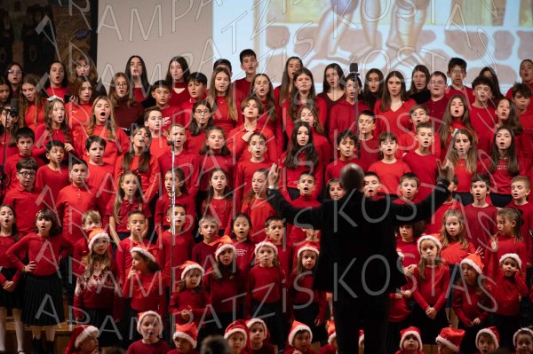 24-12-10-Christmas-APTh-00484