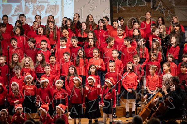 24-12-10-Christmas-APTh-00487