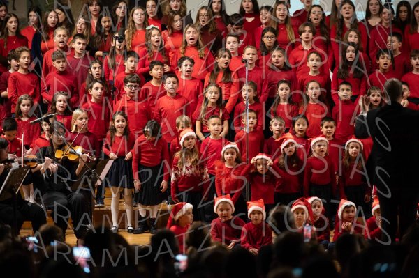 24-12-10-Christmas-APTh-00494