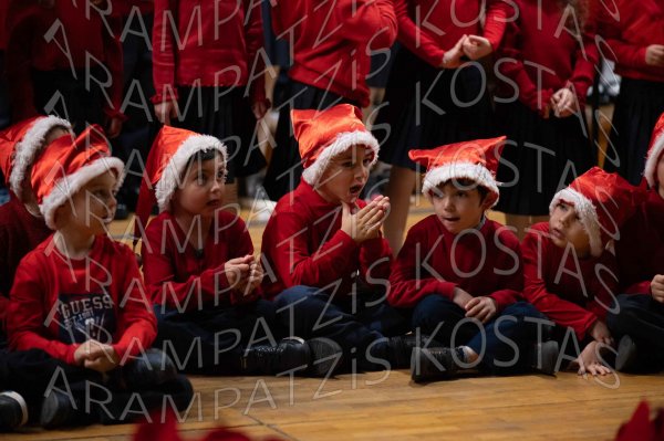24-12-10-Christmas-APTh-00496
