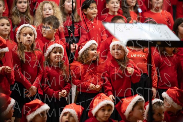 24-12-10-Christmas-APTh-00510