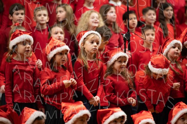 24-12-10-Christmas-APTh-00520