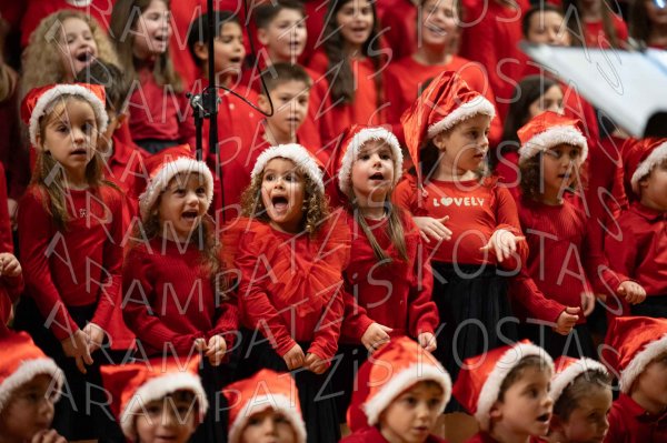 24-12-10-Christmas-APTh-00524
