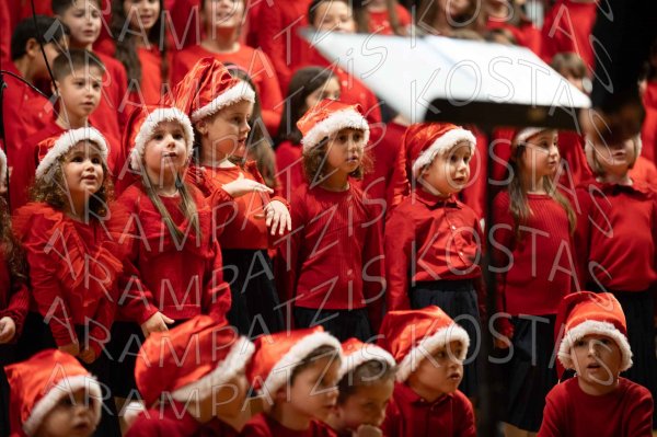 24-12-10-Christmas-APTh-00526