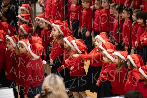 24-12-10-Christmas-APTh-00570
