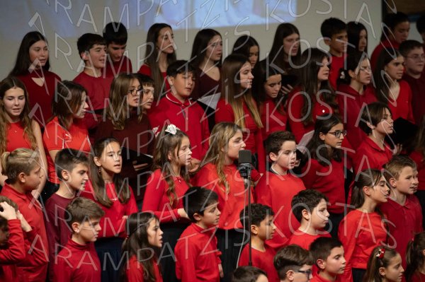 24-12-10-Christmas-APTh-00650