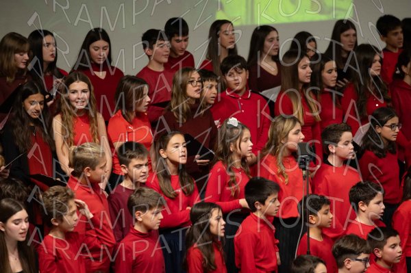 24-12-10-Christmas-APTh-00651