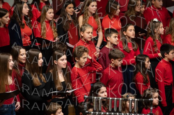 24-12-10-Christmas-APTh-00655