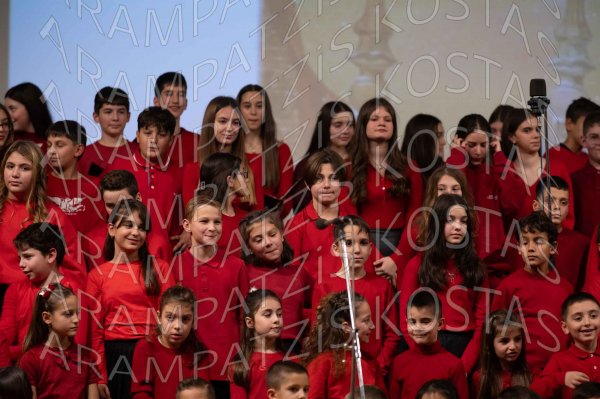 24-12-10-Christmas-APTh-00677