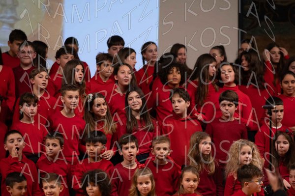 24-12-10-Christmas-APTh-00681