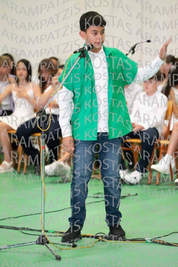 2025_06_12-ST-taxi-00584